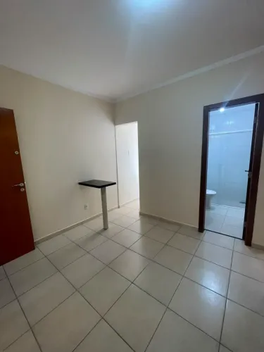 Imóvel para aluguel tem 30 metros quadrados com 1 quarto