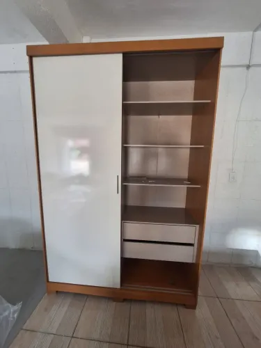 PROMOÇÃO GUARDA ROUPA CASAL PORTAS DE CORRE