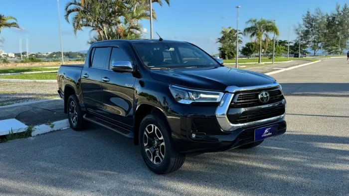 Toyota Hilux CD SRX 4X4 2.8 TDI 16V Diesel Aut. 2021