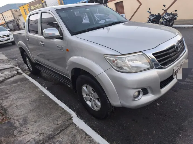 Toyota Hilux CD SR 4X2 2.7 16v/2.7 Flex Aut. 2014