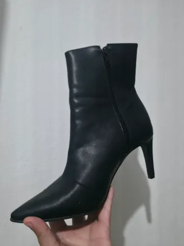 Bota salto fino