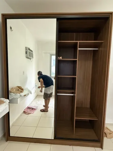 GUARDA ROUPA DE CASAL