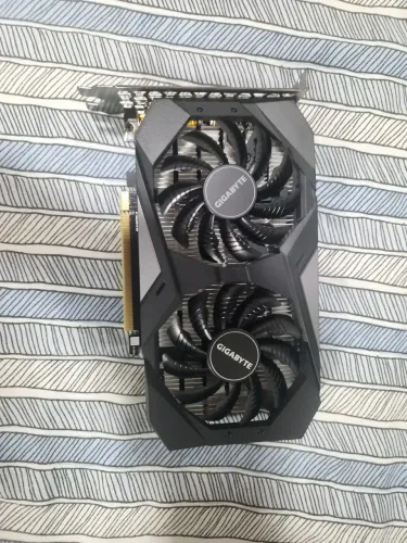 Placa de video gigabyte nvidia rtx 3050 6gb de vram com caixa e nota na garantia d fabrica