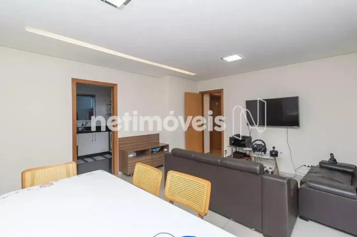 Apartamento com Área Privativa Pronto Para Morar | Dona Clara
