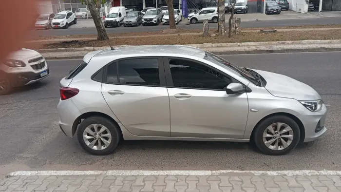 Chevrolet Onix Hatch LT 1.0 12V Flex Mec. 4P 2021