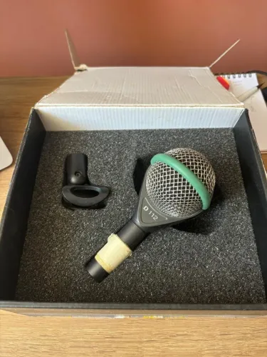 Microfone AKG D112