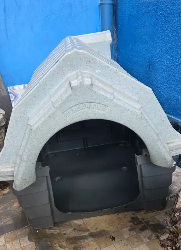  Vendo casinha para cães grandes