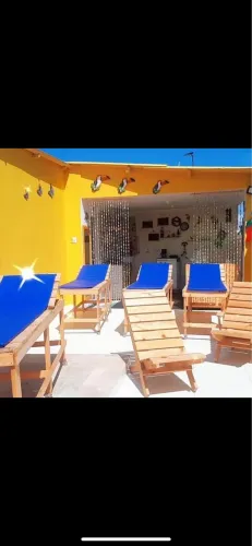 Macas para bronzeamento com rodinhas estofado e travesseiros azul marinho