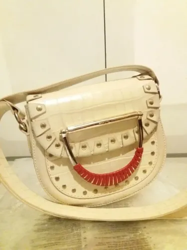 BOLSA SCHUTZ JANIS TIRACOLO. NOVA, SEM USO. COLEÇÄO PASSADA. LINDA!