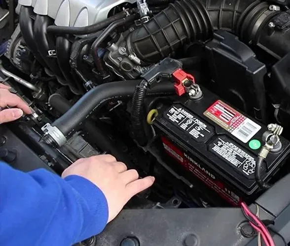 INSTALADOR DE BATERIA AUTOMOTIVA