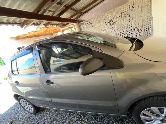 Volkswagen Fox City 1.0mi/ 1.0mi Total Flex 8V 3P 2005
