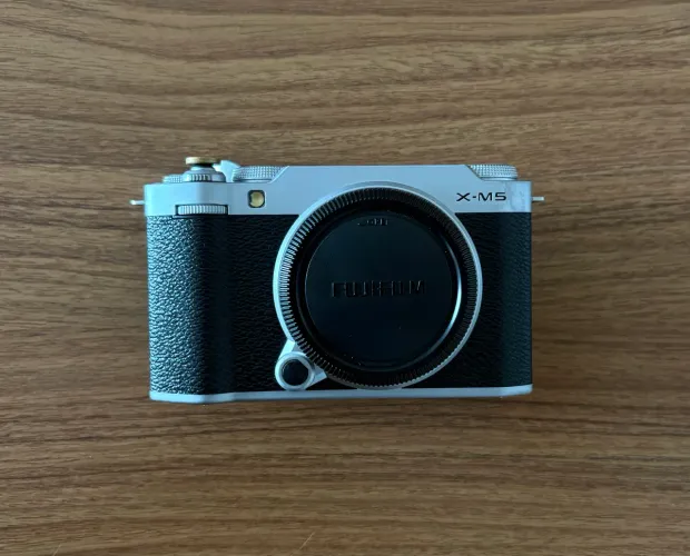 CÂMERA FUJI XM5