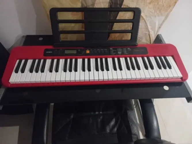 Teclado Casio Casiotone CT-S200 Vermelho