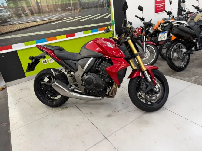 HONDA CB 1000R