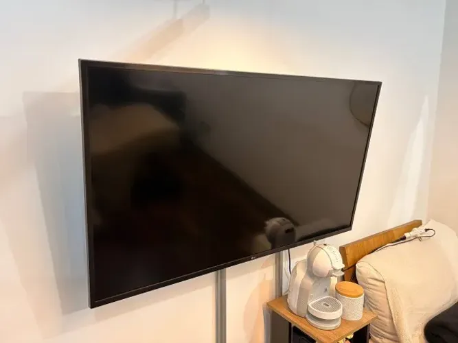 TV LG 50" 4K Smart - 50UN7310PSC