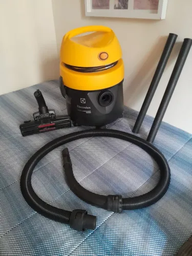 Aspirador de Pó e Água Electrolux Acqua Power