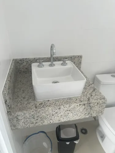 PEDRA BANHEIRO