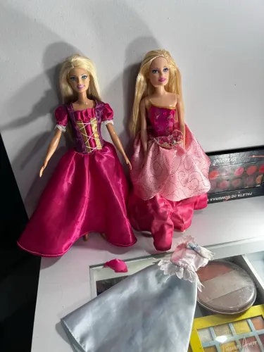 Lote Barbie + Vestido Artesanal Liana + Vestido Blair Funcional