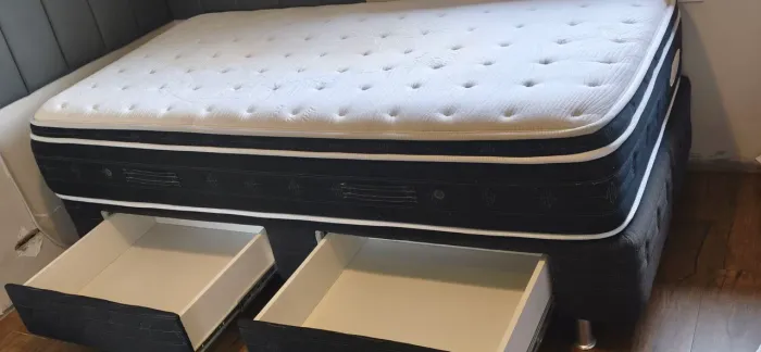 Cama Solteiro King Maxflex Wavelatex Usada 200×100, Duas Gavetas, Malha Bamboo Branca