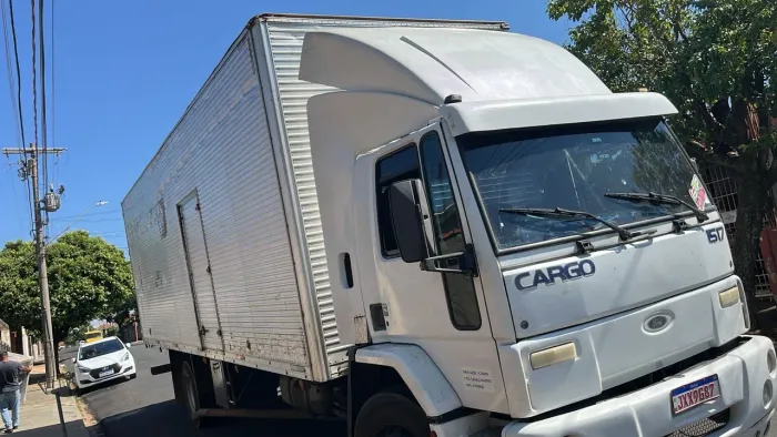 Vende ou troca por truck baú de 11.50 ou por cavalo mecânico apartir de 2019