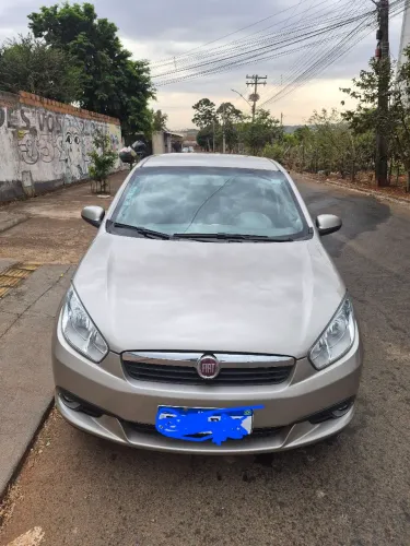 Fiat Grand Siena Essence 1.6 Flex 16V 2015