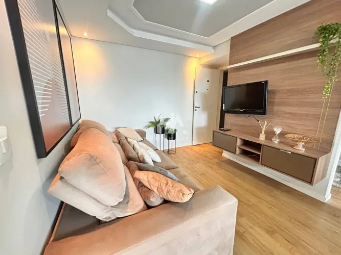 Apartamento para alugar no Centro com 92m² e 2 dormitórios/quartos disponíveis.