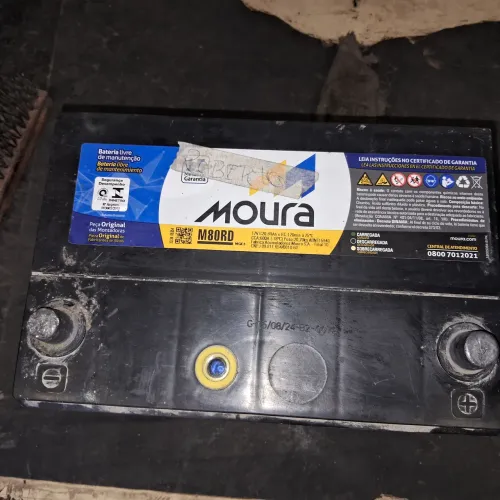 VENDO BATERIA MOURA M80RD/ M100HE 