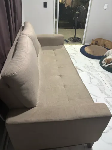 Estofado fixo em perfeito estado