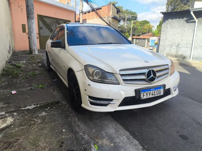 Mercedes-Benz C-250 CGI Sport 1.8 16V Aut. 2012