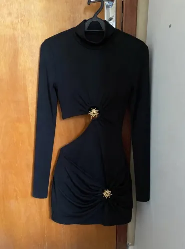 Vestido Preto de Sol
