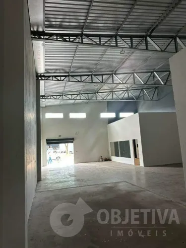 Galpão para aluguel, 3 vagas, LARANJEIRAS - UBERLANDIA/MG