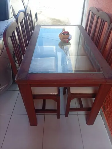 Mesa de vidro de madeira!