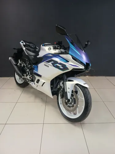 YAMAHA YZF R3