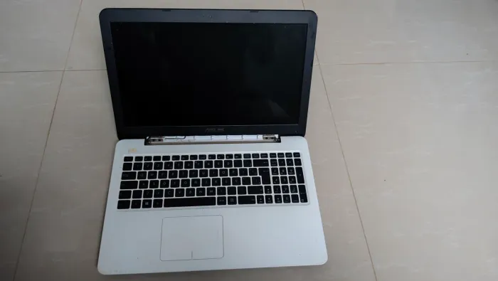 Sucata Notebook Asus 2550MA