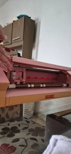 máquina de corte silhouette Cameo 4 na cor rosa