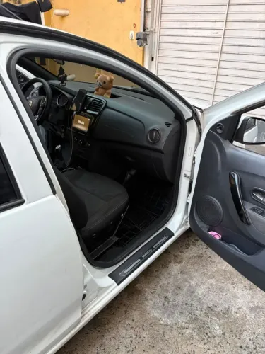 Renault Sandero Zen Flex 1.0 12V 5P Mec. 2021