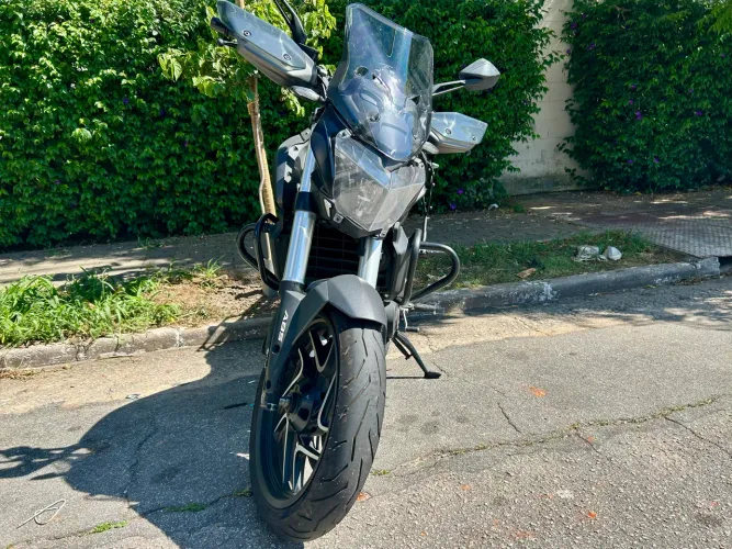 Dominar 400 2025 - Bajaj