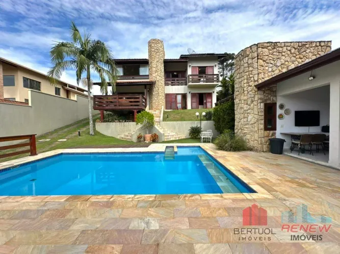 Casa de Condomínio à Venda com 4 Suítes e Vista para o Lago em Vinhedo