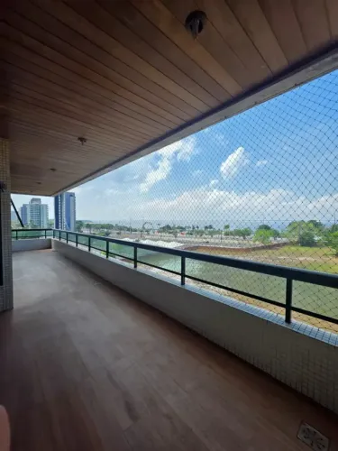 PONTA NEGRA. COND. CLAUDIO SANTORO, ALUGO APTO COM 3 SUITES, SALA PARA 2 AMBIENTES E 3 VAG