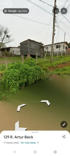 Terreno de esquina com casa 