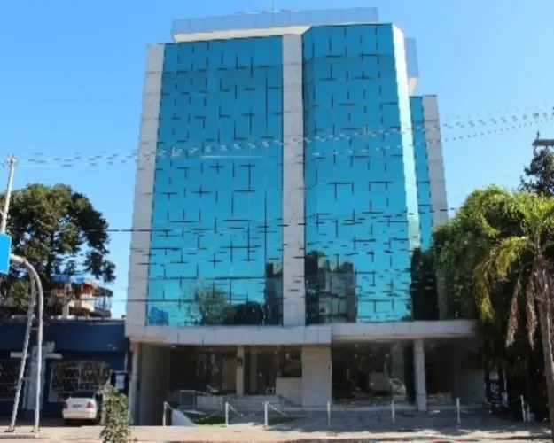Aluguel de Sala na Auxiliadora, Porto Alegre-RS: Espaço Profissional de 45m² com Vaga de G