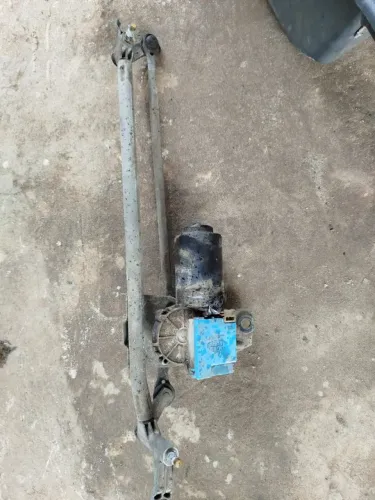 Máquina de limpar parabrisa dianteiro c/palheta