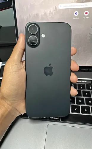 iPhone 16 Plus 