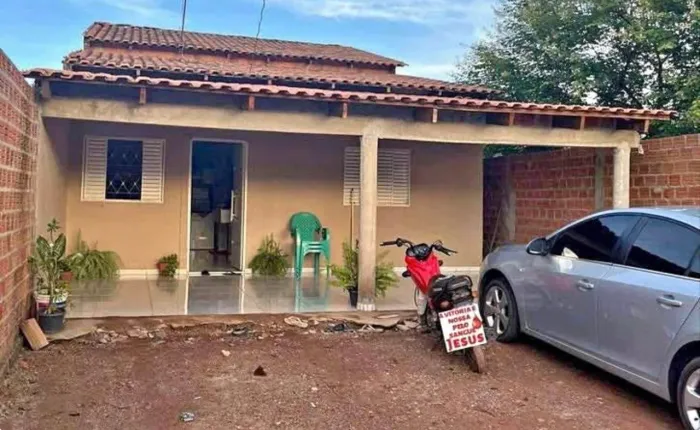CASA A VENDA EM MARITUBA F