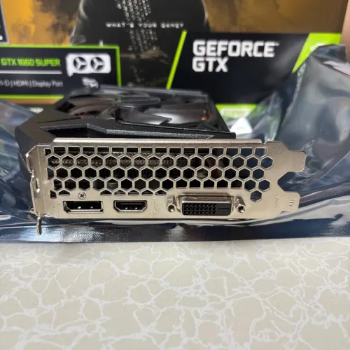 Placa de vídeo (GTX 1660 Super)