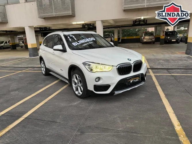BMW X1 Sdrive 20I X-line 2.0 TB Active Flex 2017