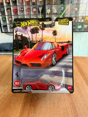 Hot Wheels Enzo Ferrari Premium Boulevard