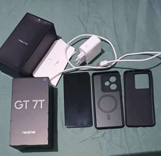 Vendo realme gt 7t 512gb 7000 de bateria excelente estado
