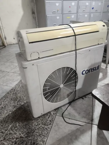Ar condicionado Consul Split C/Controle remoto