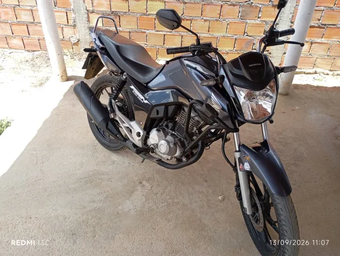 Moto sem detalhes zera